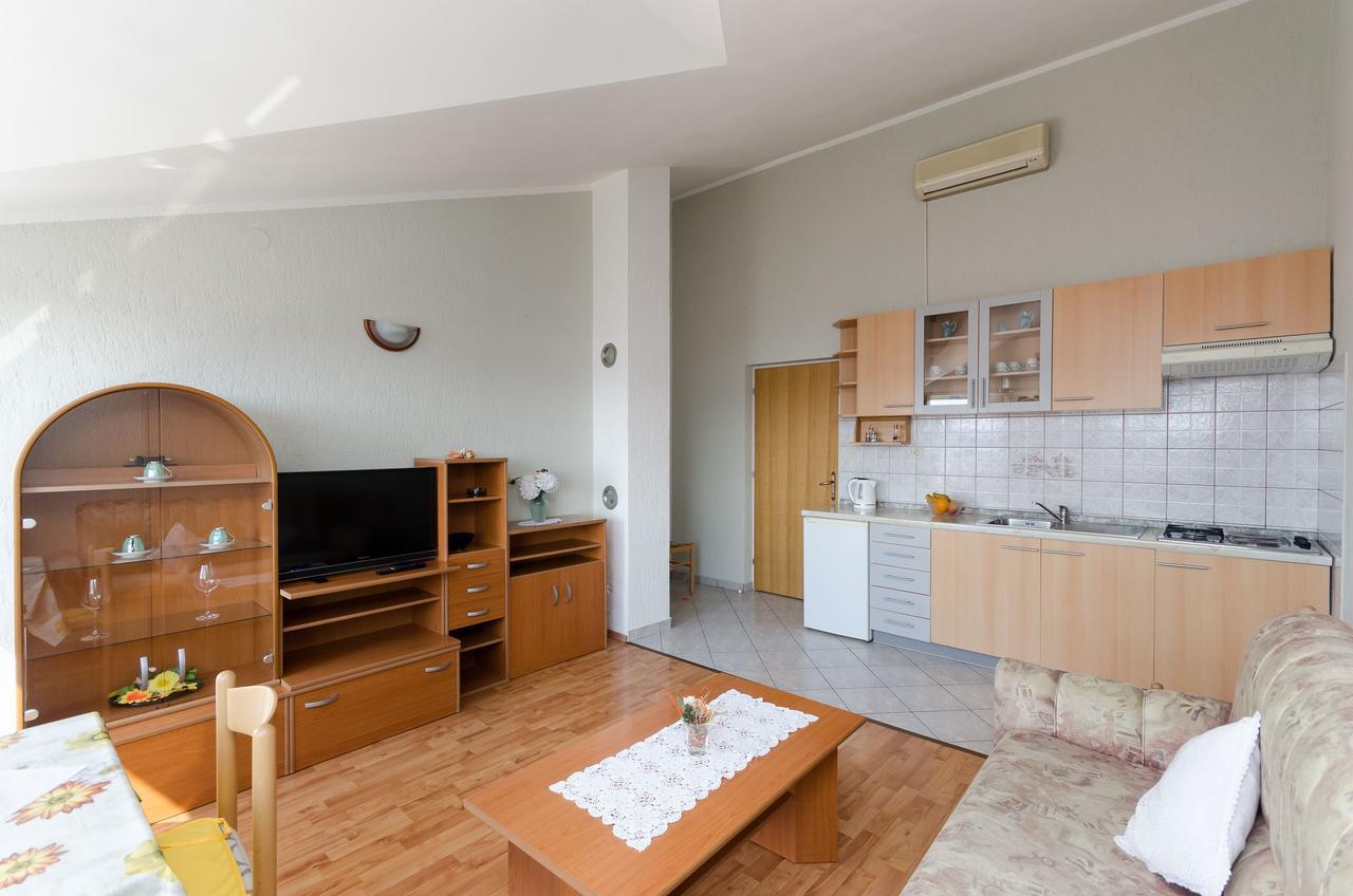 Apartments Krunoslav Punat Kültér fotó