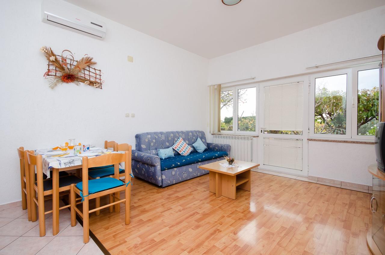 Apartments Krunoslav Punat Kültér fotó